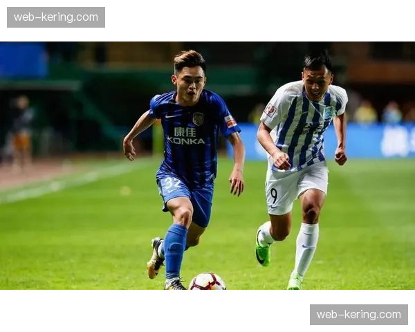 黄紫昌改踢左边后卫奇招 乔迪战术实验提升玉昆边路活力 黄紫昌改踢左边后卫奇招 乔迪战术实验提升玉昆边路活力